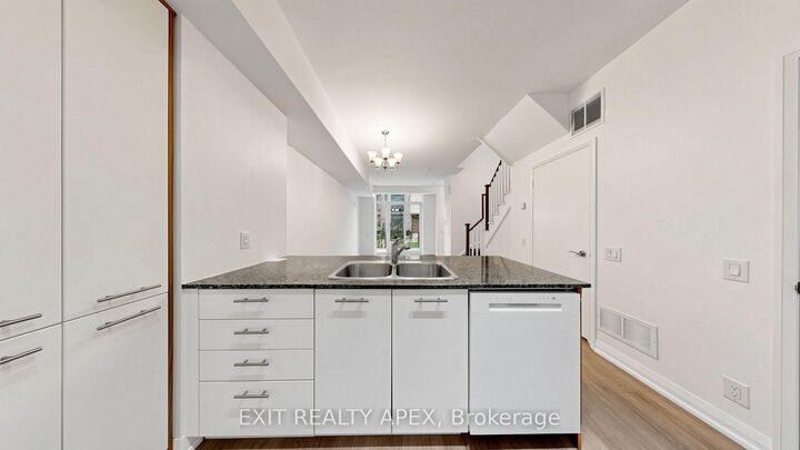 Property Photo: 23 Valhalla Inn Road 40 ON M9B 0B3