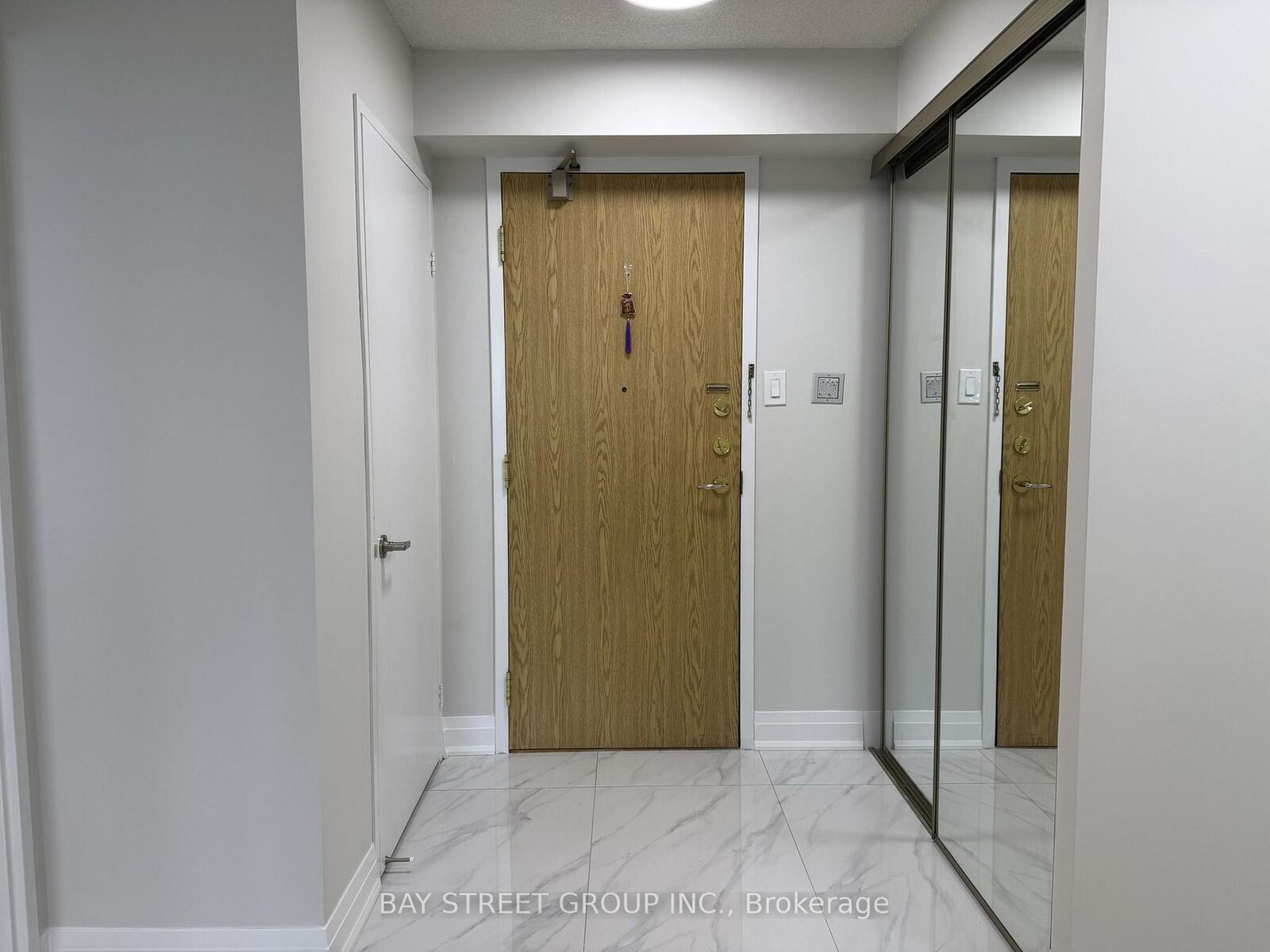 Property Photo: 300 Alton Towers Circle 807 ON M1V 4X9