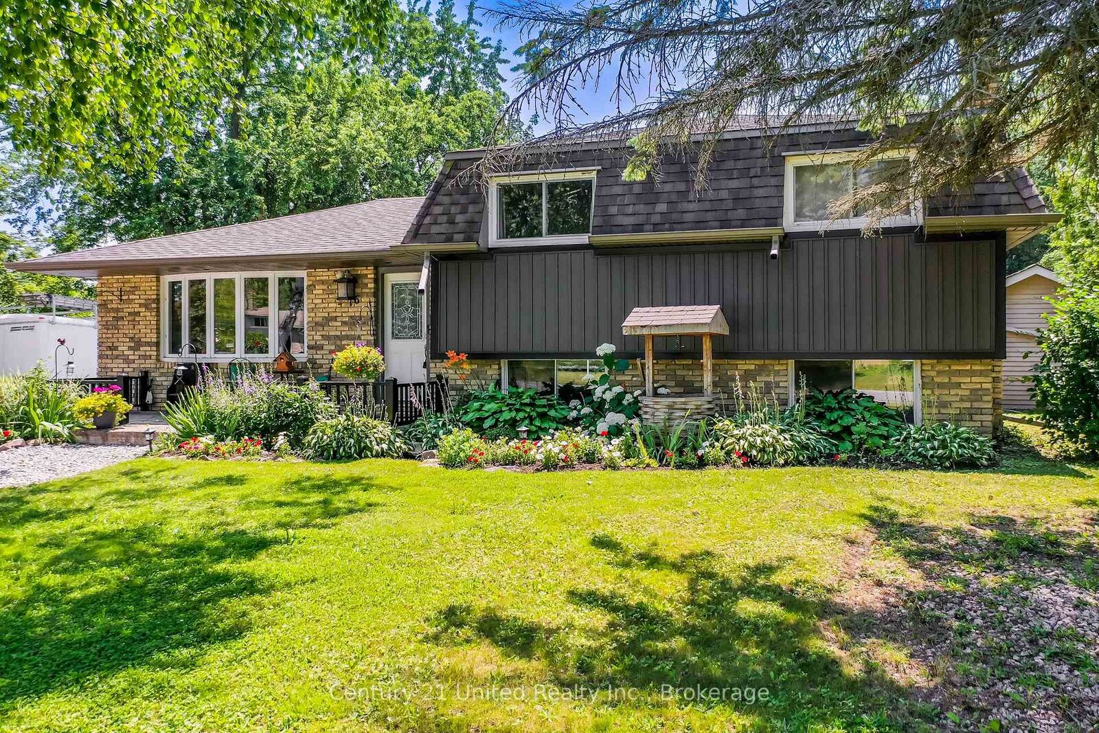 Property Photo: 16 Janet Drive ON L0B 1K0