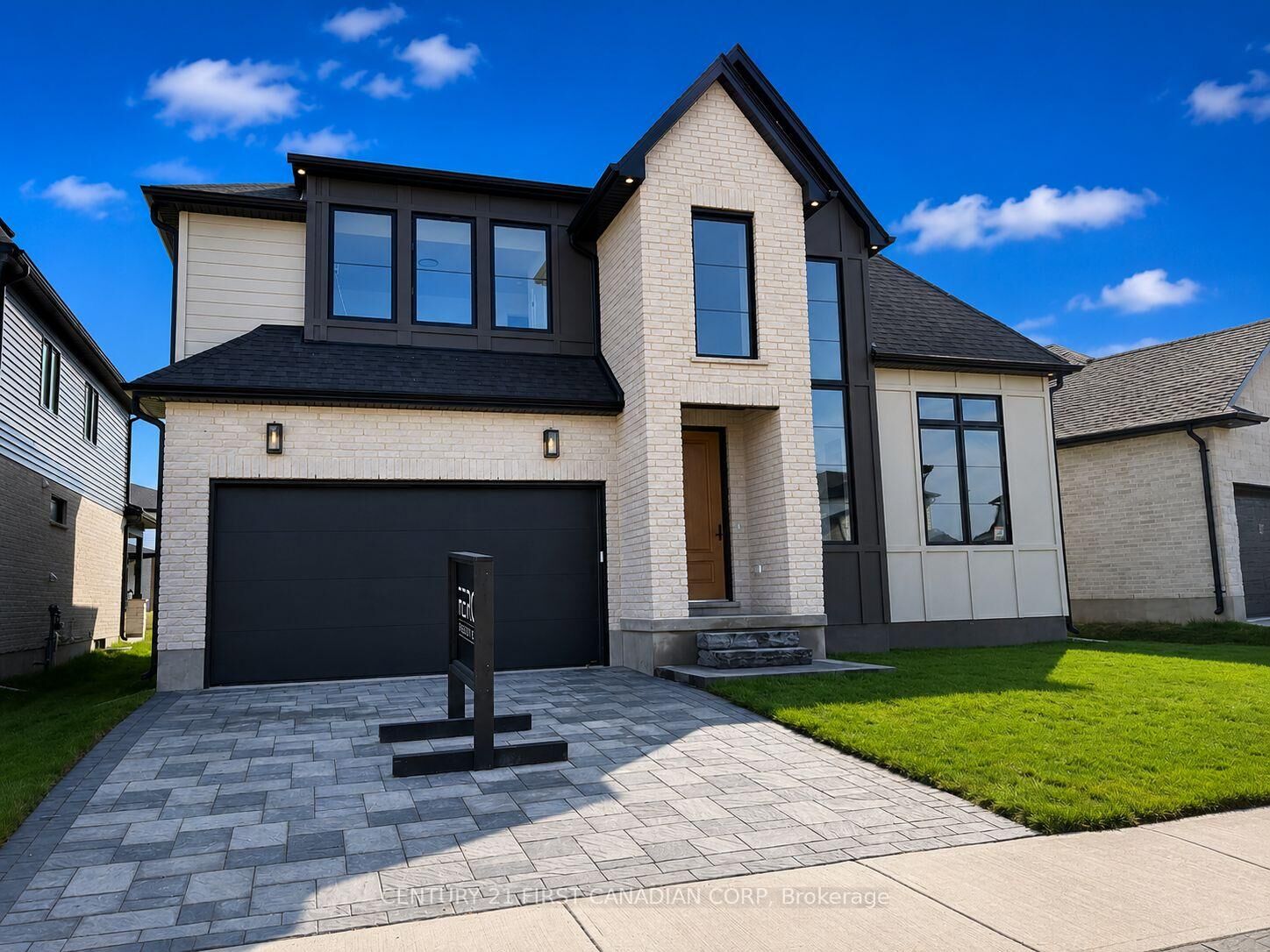 Property Photo: 3883 Big Leaf Trail ON N6P 0J9