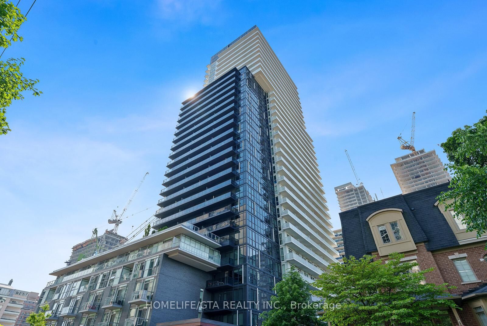 Property Photo: 101 Erskine Avenue 420 ON M4P 0C5