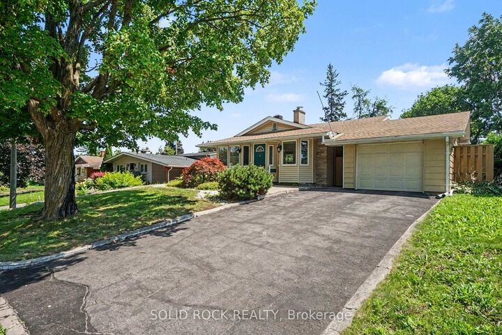 Property Photo: 1838 Louisiana Avenue ON K1H 6V1