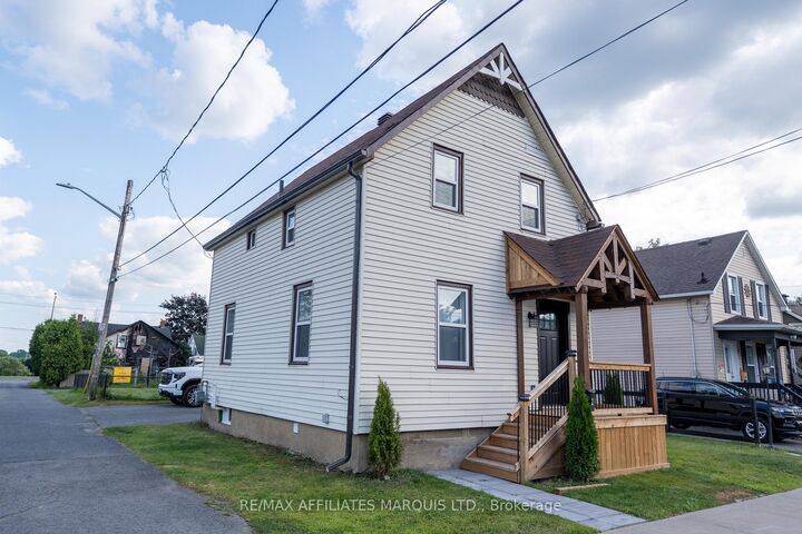 Property Photo: 2 Whitehead Avenue ON K6J 1B1