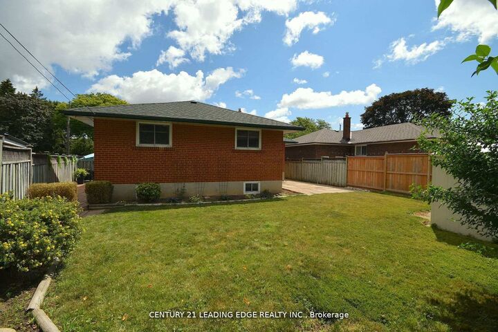 84 Allanford Road — photo 1