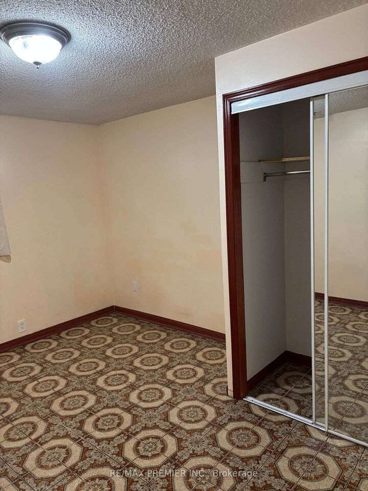 Property Photo: 37 Irwin Road Lower ON M9W 2P6