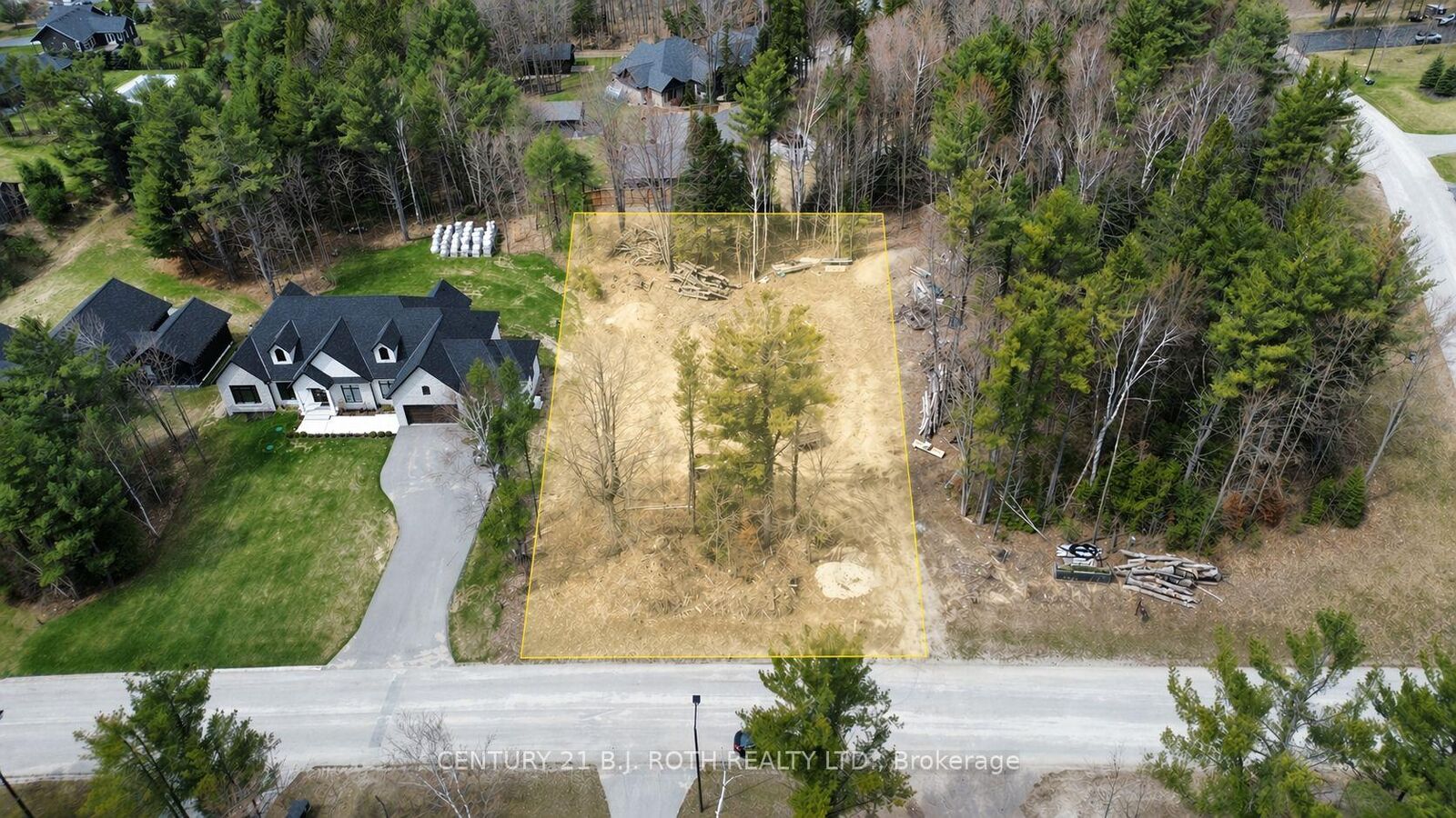 Property Photo:  35 Marni Lane  ON L0L 2K0 
