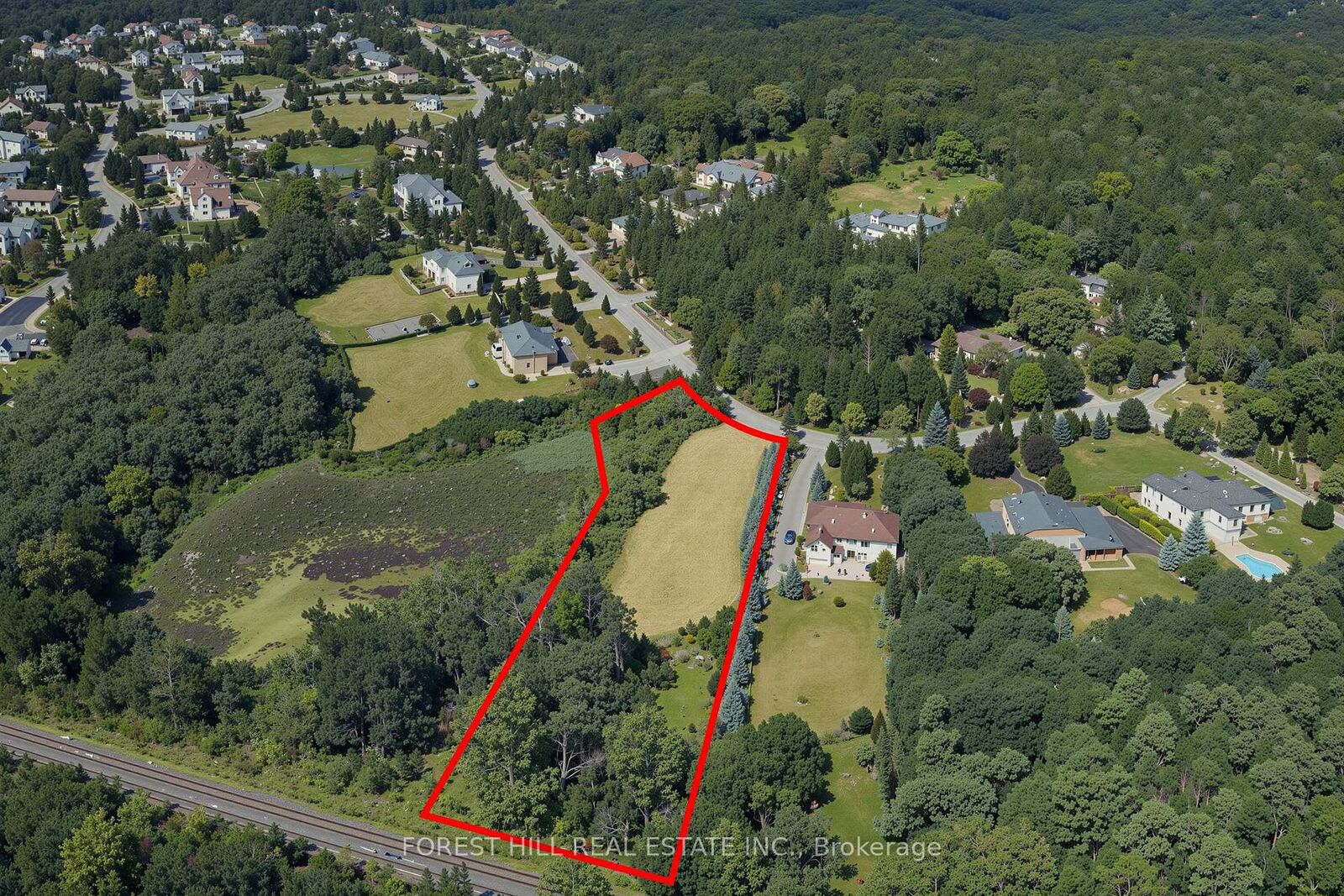 Property Photo:  29 Country Heights Drive  ON L4E 3M8 