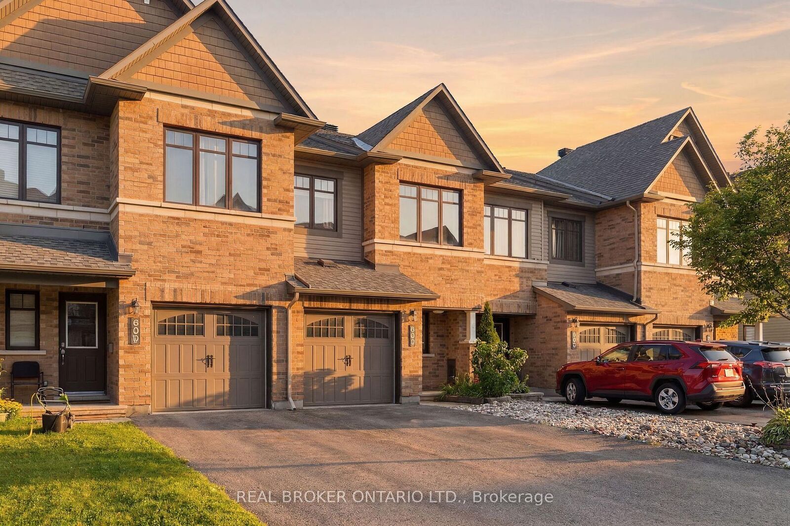 Property Photo: 607 Petrichor Crescent ON K4A 0Y4