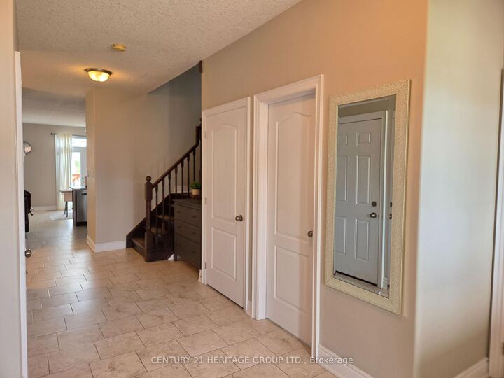 Property Photo: 46 Nathan Crescent ON L4N 0S2