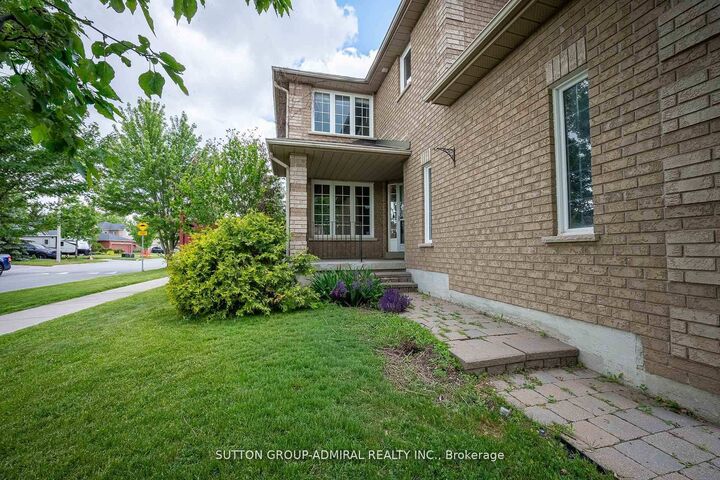 Property Photo: 120 Widgeon Street ON L4N 8W4