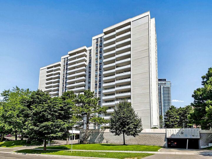 10 Parkway Forest Drive 1111 — photo 1