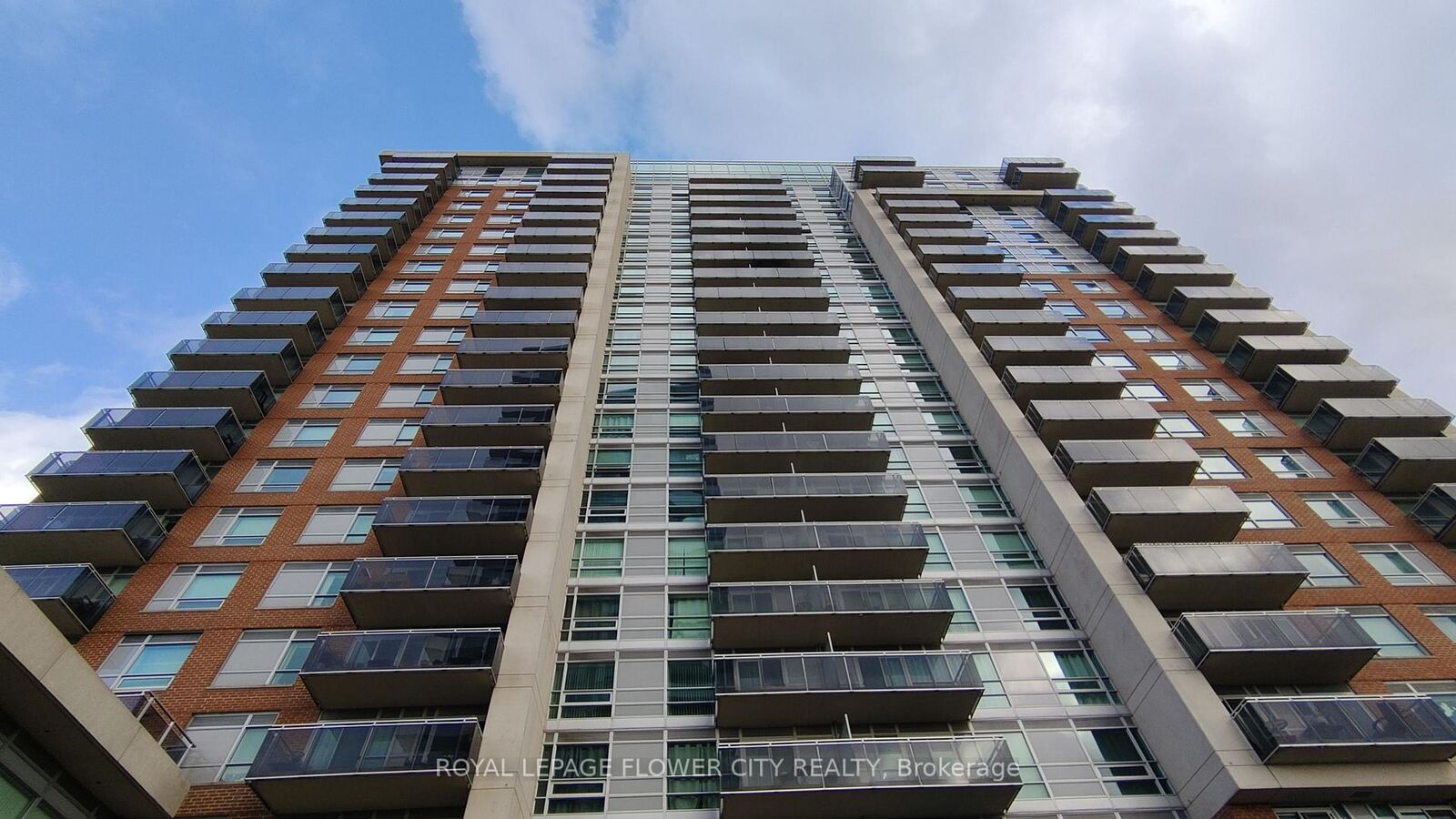 Property Photo: 215 Queen Street 2307 ON L6W 0A9