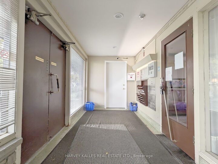 Property Photo:  125 Shelborne Avenue 1A  ON M6B 2M8 