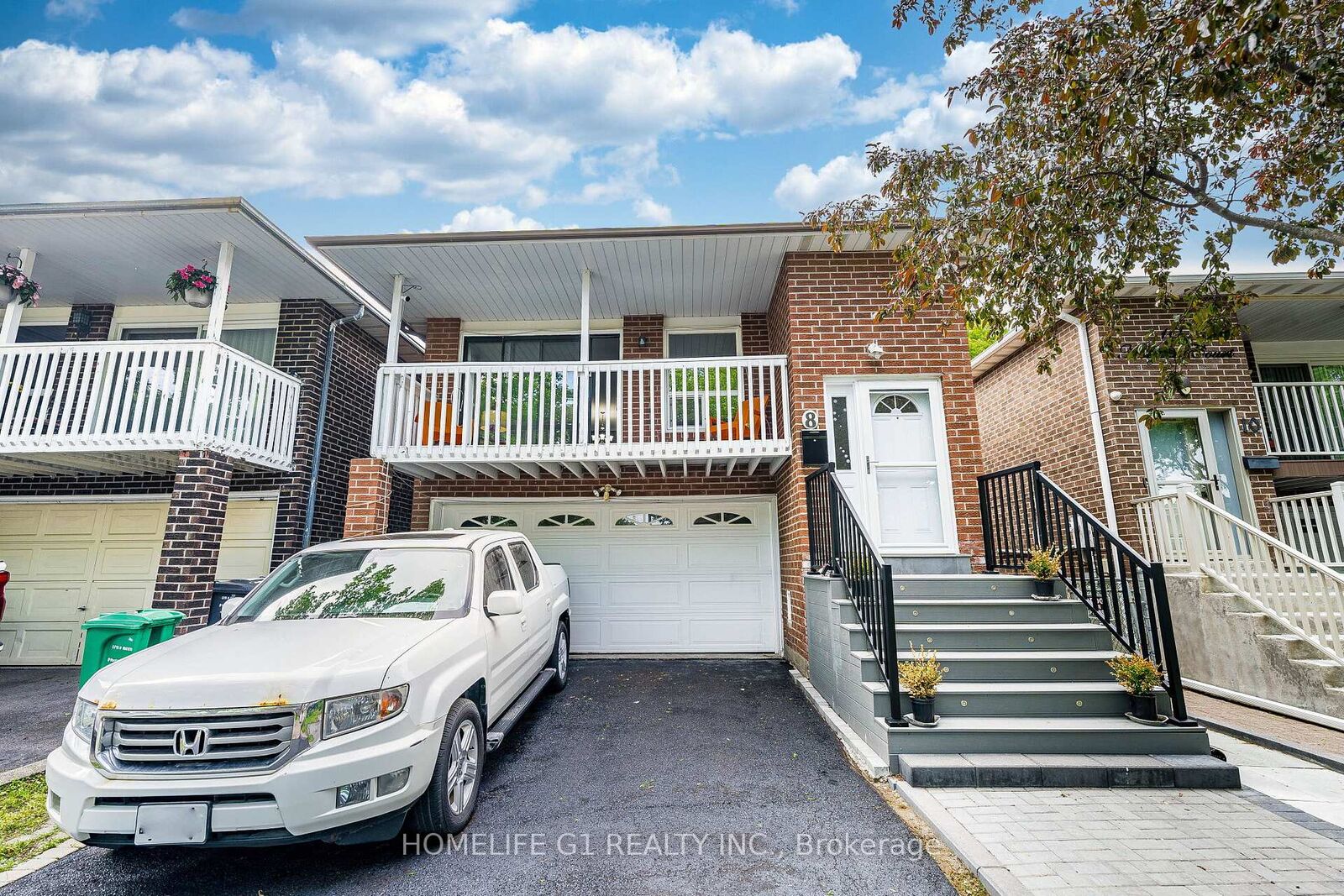 Photo de la propriété:  8 Holgate Court  ON L6Z 1S1 