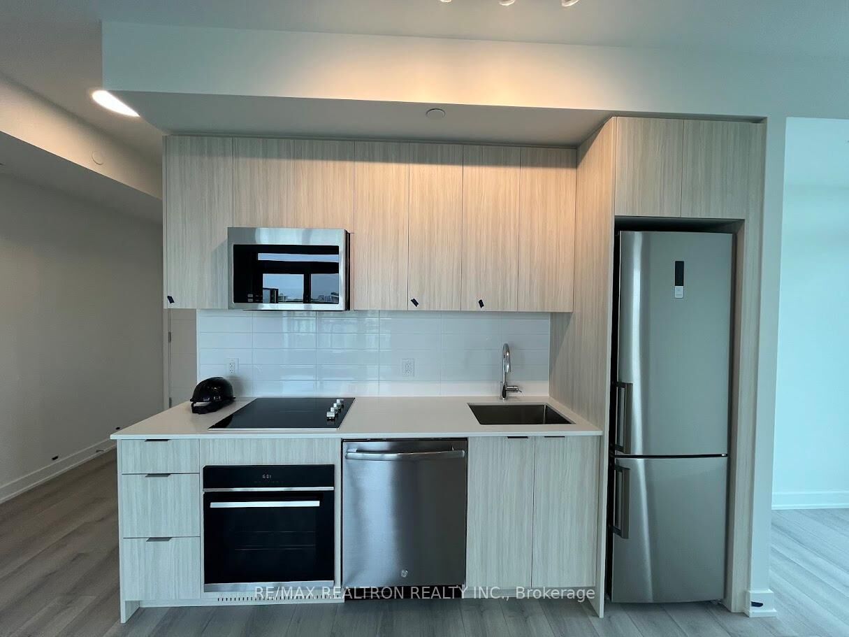 Property Photo: 20 Deans Drive 610 ON M1L 0J7