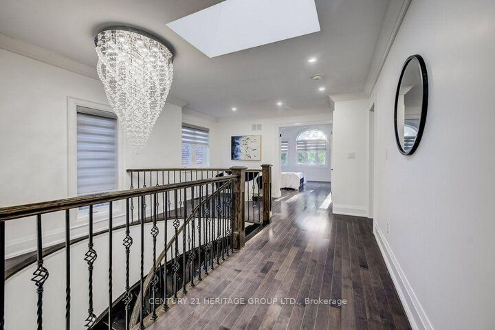 Property Photo: 287 Kennedy Road ON M1N 3P6