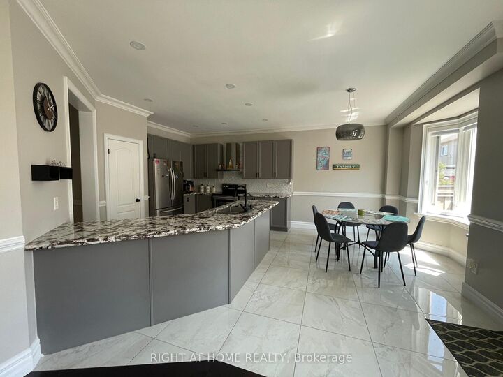 Property Photo: 39 Scarlett Trail ON L4H 2R1