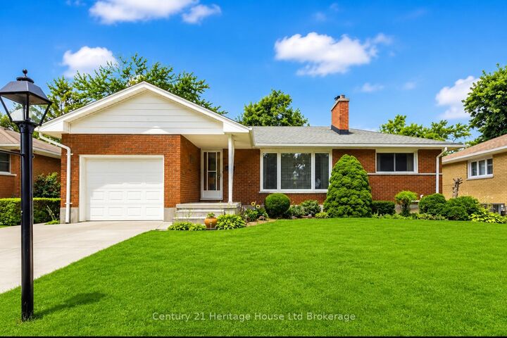 26 Deveron Crescent — photo 1