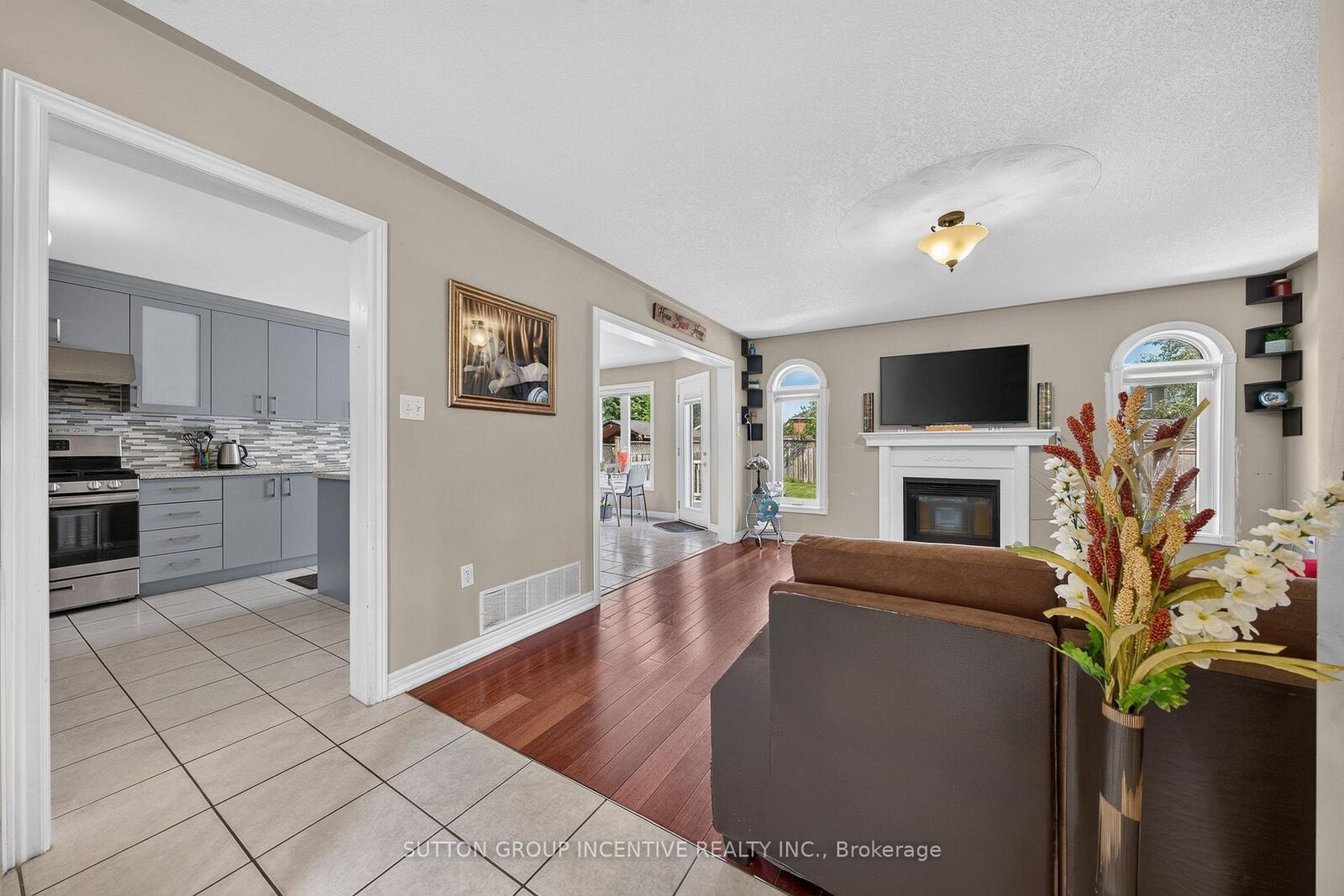 Property Photo: 850 Leslie Drive ON L9S 2B8