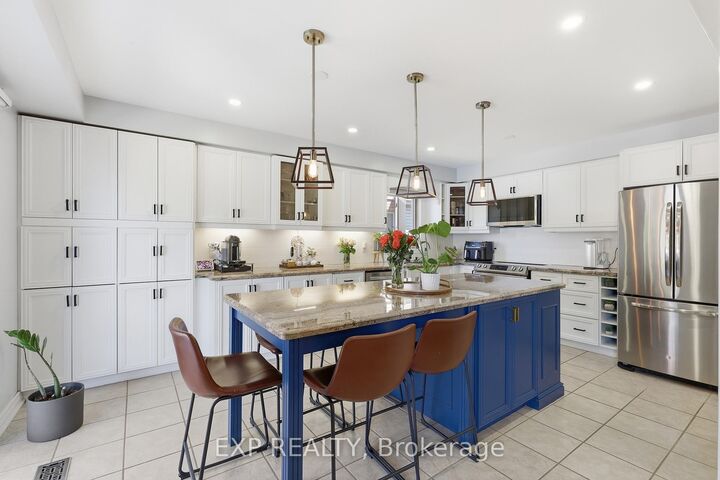 Property Photo: 194 Southbrook Drive ON L0R 1C0