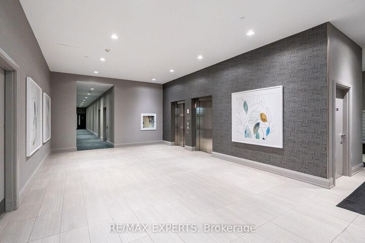 555 William Graham Drive 121 — photo 1