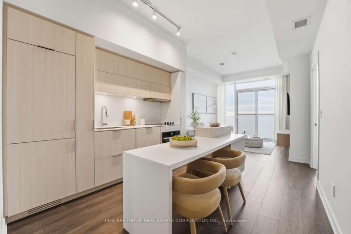 Property Photo: 370 Martha Street 2602 ON L7R 0G9