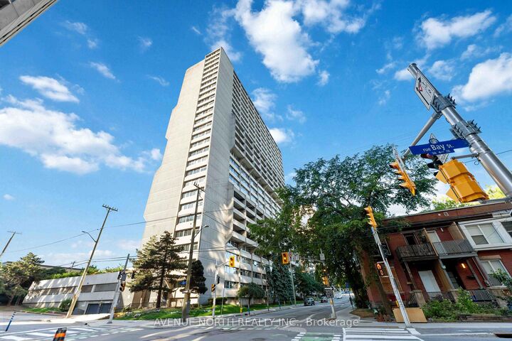 Property Photo: 500 Laurier Avenue W 908 ON K1R 5E1
