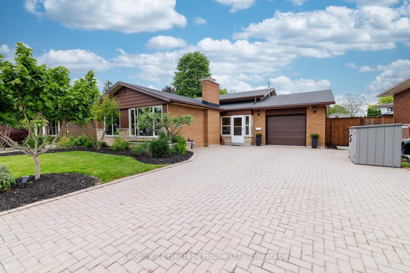 Property Photo: 14 Stanley Street ON L2M 1S6