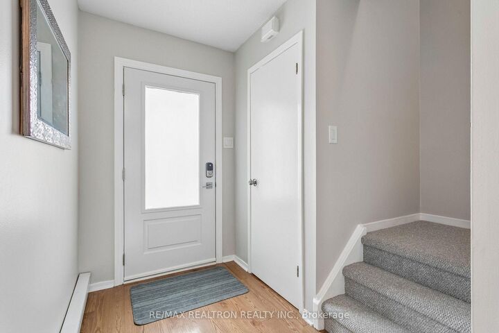 Property Photo: 6797 Formentera Avenue 91 ON L5N 2L6