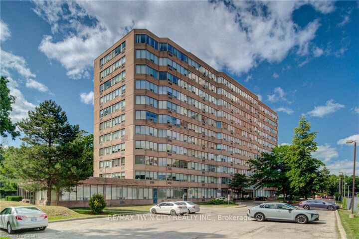 3227 King Street E 409 — photo 1