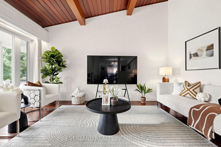 Property Photo: 38 Six Nations Avenue ON M1H 1R5