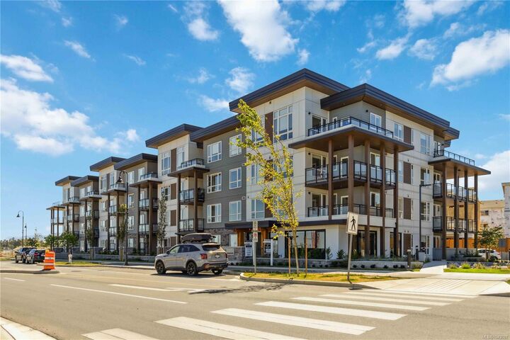 3564B Ryder Hesjedal Way #200 — photo 1