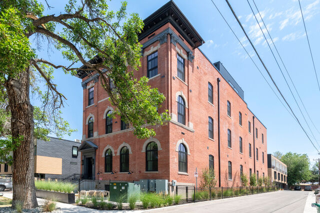 Property Photo:  849 S 800 E 2  UT 84102 