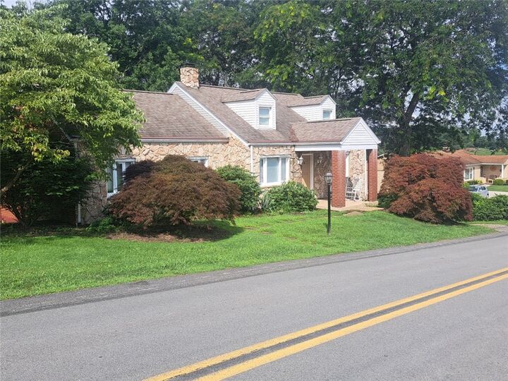 Property Photo: 147 Taylor Run Rd PA 15063