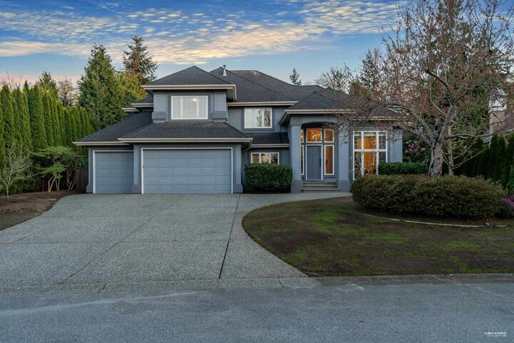 Property Photo: 13572 22A Avenue BC V4A 9V2
