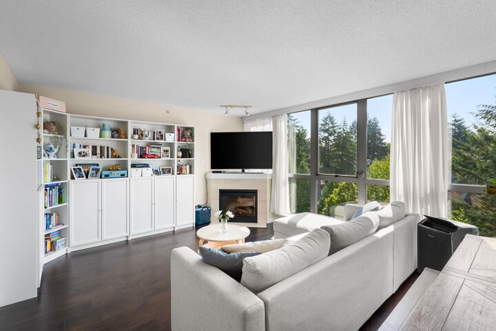 Property Photo:  295 Guildford Way 902  BC V3H 5N3 