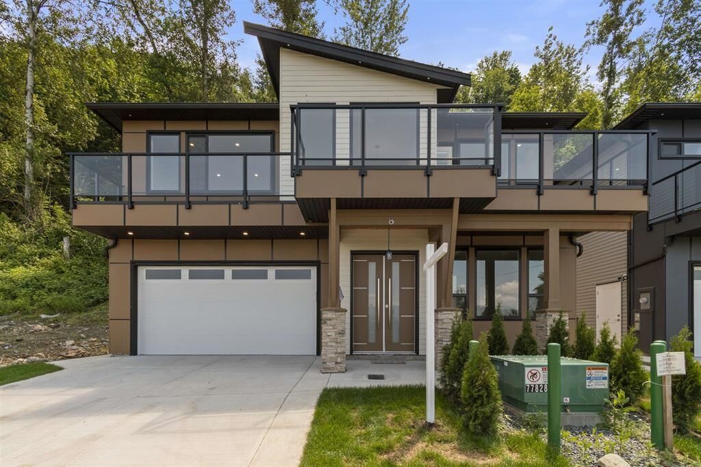 Property Photo:  8016 Annis Road 8  BC V2P 6L7 