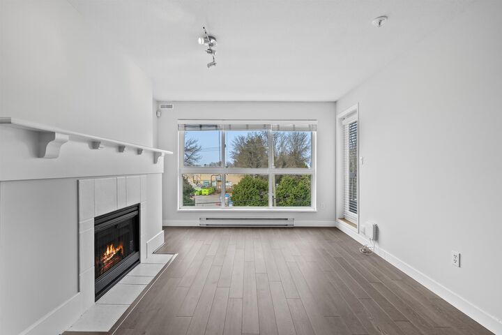 Property Photo: 5500 Lynas Lane 304 BC V7C 5R5
