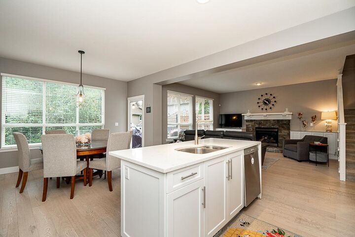 Property Photo: 15288 36 Avenue 72 BC V3Z 0S6