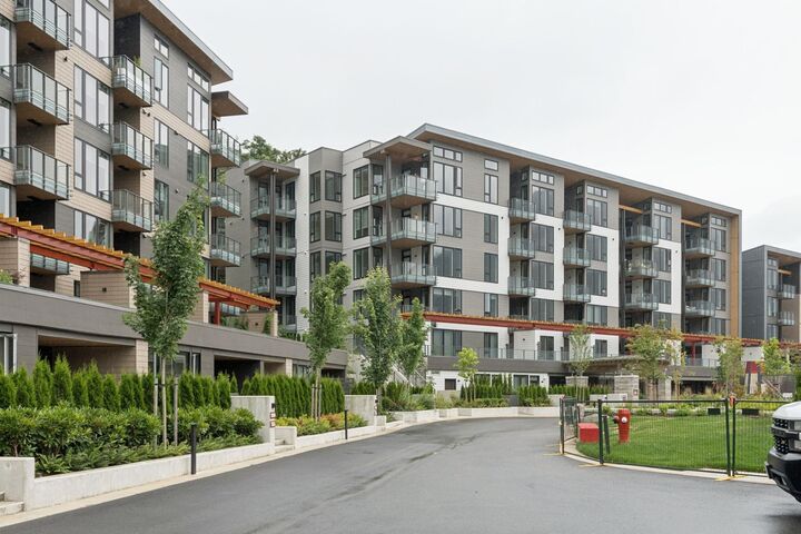 1500 Scott Crescent 421 — photo 1