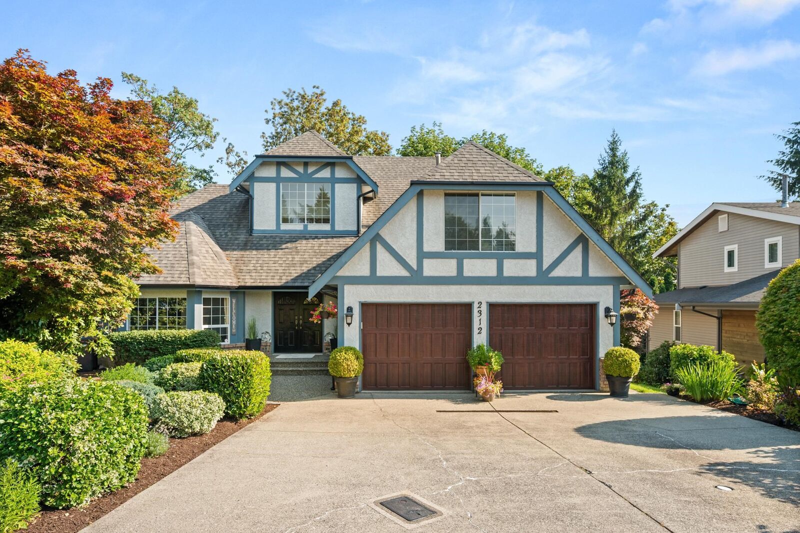 Property Photo:  2312 Hampshire Place  BC V2S 6N4 