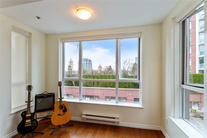 Property Photo: 155 E 3rd Street 204 BC V7L 1E5