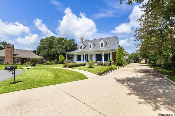 Property Photo: 103 Prosperity Cir LA 70508