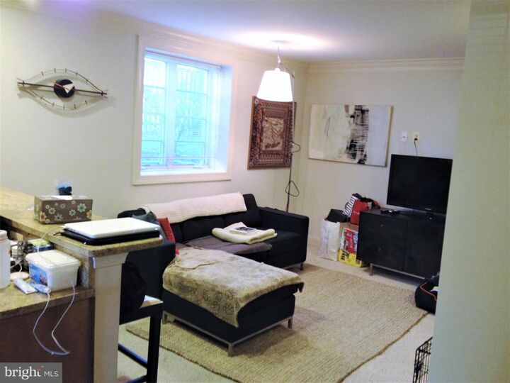 Property Photo: 1219 Oronoco Street 103 VA 22314