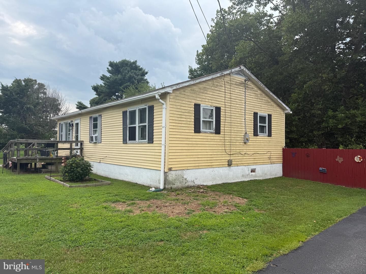 Property Photo: 727 Cicada Lane DE 19963