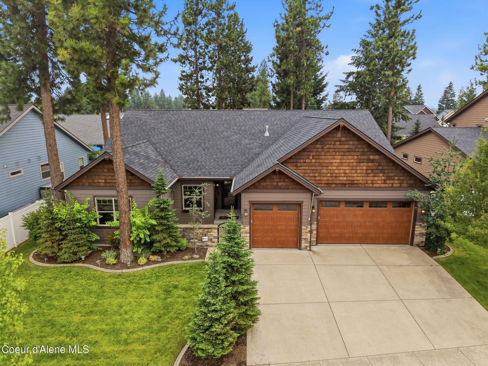 Property Photo:  1410 W Ashmont Way  ID 83815 