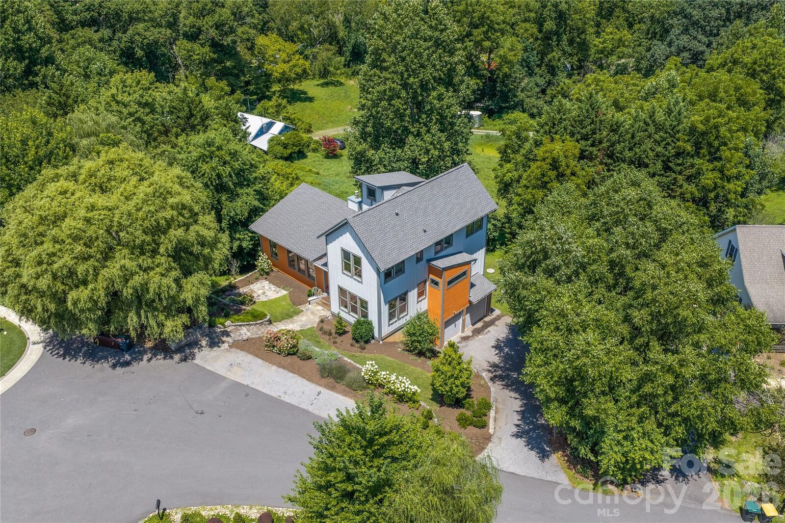Property Photo: 31 Grey River Run NC 28804