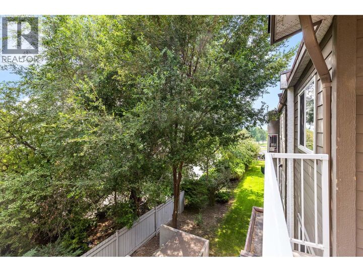 Property Photo: 395 Franklyn Road 307 BC V1X 5X8