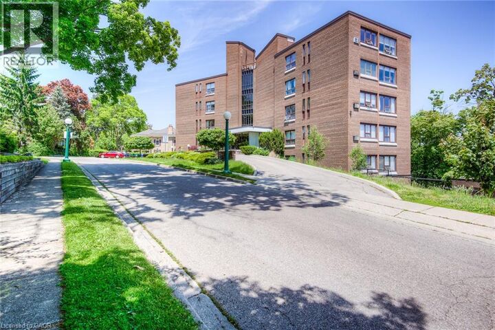 Property Photo: 26 Wentworth Avenue 5S ON N1S 1G6