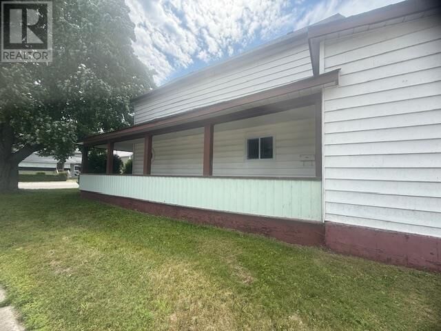 Property Photo:  37 Hawkins St  ON P0R 1B0 